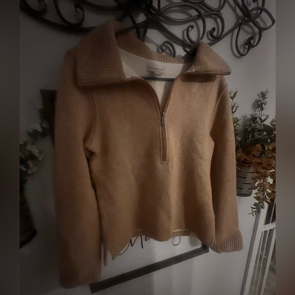 Banana Republic half zip sweater/sweatshirt